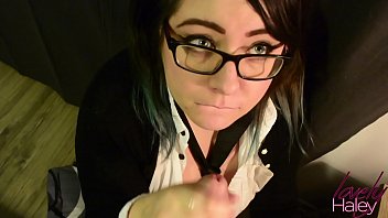 Stepdaughter’s First Blowjob For Her New Daddy
