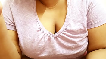 Desi Aunty’s Tempting Tits Tease