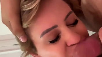 Sensual Deep Throat Pleasure