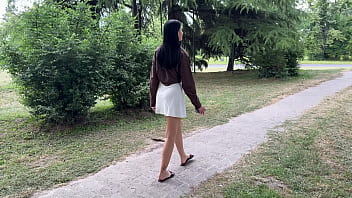 Seducing A Stranger: Wild Outdoor Blowjob And Risky Public Fuck