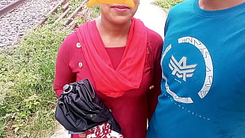 Roadside Encounter: Inviting A Girl Home For Intense Pleasure