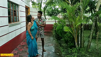 Sultry Indian Aunty’s Wild Outdoor Fuck Session In The Rain!