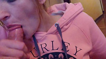 Amateur Blowjob Leads To A Messy Creampie