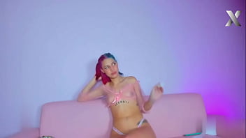 Jasmine’s Vibrant Locks Lead To Intense 69 Blowjob Bliss