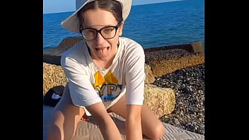 Sandy Teen Craves A Big Cock Sucking Session