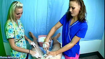 Wet And Wild Sponge Bath With Casey And Jc Simpson