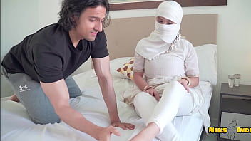 Submissive Muslim Babe With Massive Melons Gets Ravaged By Desi Stud